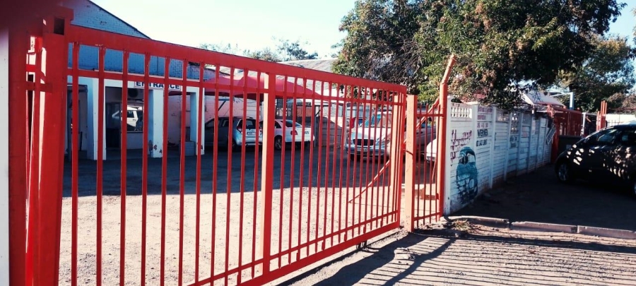 Commercial Property for Sale in Hamilton Free State